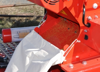 Sowing shafts depending on the seeds 