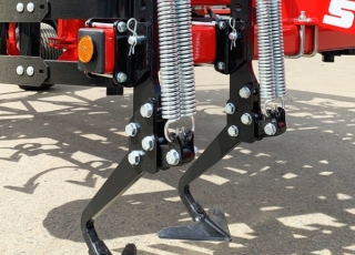 Vertically and horizontally adjusting eradicators.